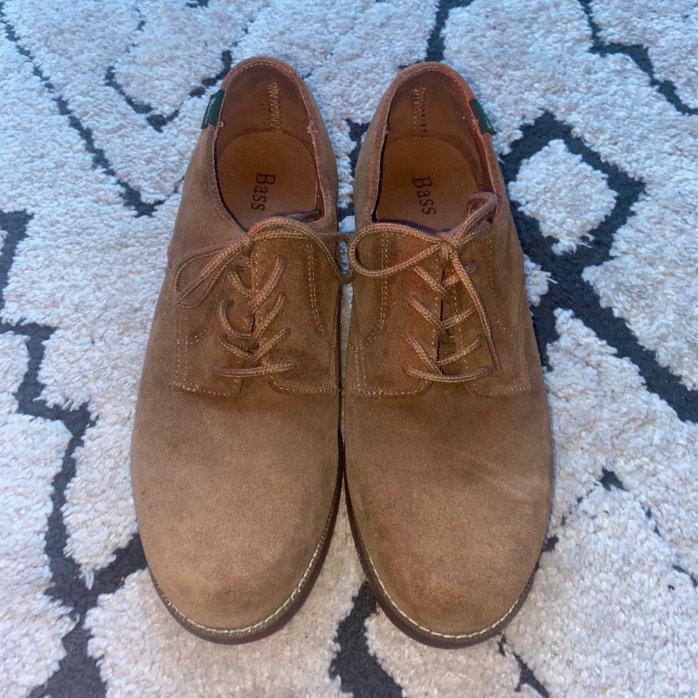 bass tie up suede shoes